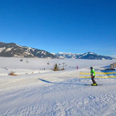 Ski-in Ski-out Maiskogel 17c - By Alpen * Капрун